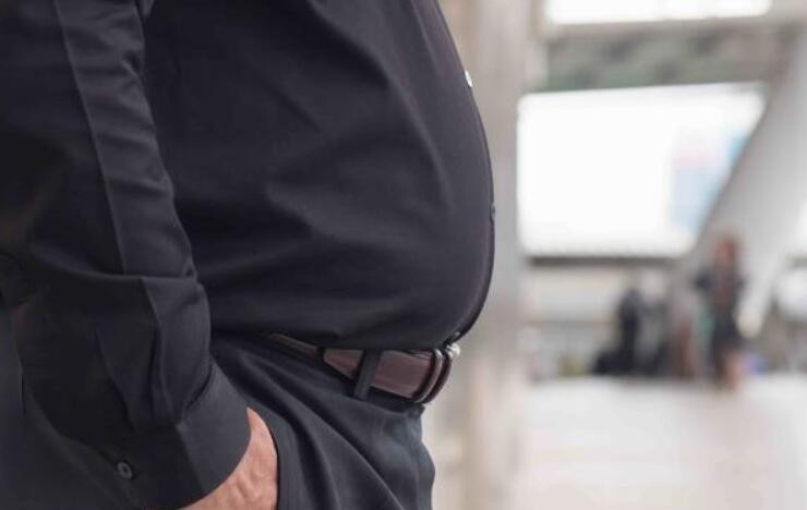 男性的肚子“被搞大”？综合4点减掉小肚子水到渠成