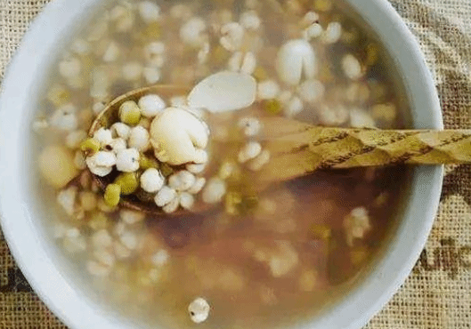 暑热难耐 大家要注意预防热伤风胃肠病等疾病