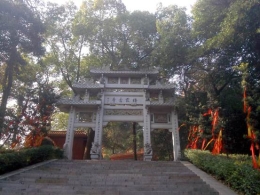 南京千年栖霞古寺助力反邪画展