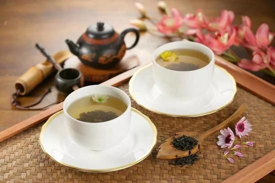 喝茶養(yǎng)生有門道 看體質(zhì)分時段知禁忌