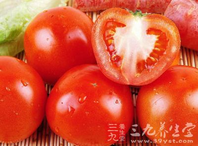 經(jīng)常在餐前吃西紅柿