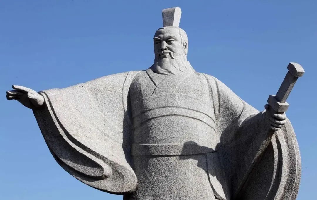 欲為大樹，莫與草爭，永遠(yuǎn)不要和層次不同的人爭辯