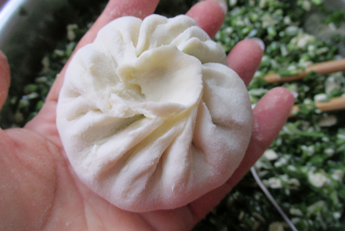 蒸包子，記住“5點(diǎn)竅門”，包子蒸好蓬松飽滿，像買來(lái)的一樣